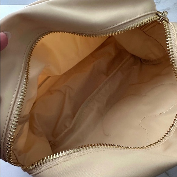 Stoney clover lane large pouch - Picture 4 of 5